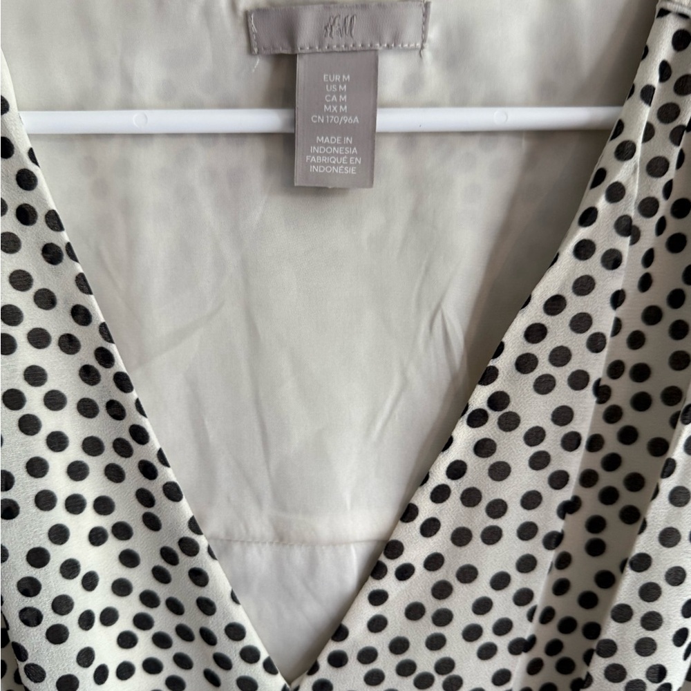 H&M DRAWSTRING-DETAIL DRESS Size M - Picture 7 of 9